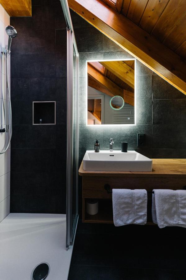 Moderne 2 Zi.-Fewo Blackforest Art Naehe Freiburg Симонсвалд Екстериор снимка